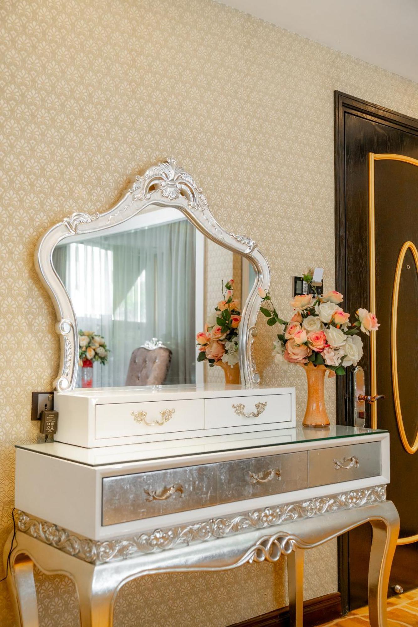 Hoang Trieu Hotel Ho Si Minh-város Kültér fotó